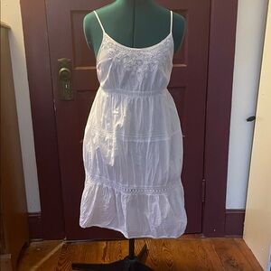 Chic White Lace-Embellished Mini Dress